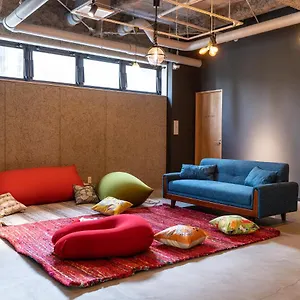  Hostel Wise Owl